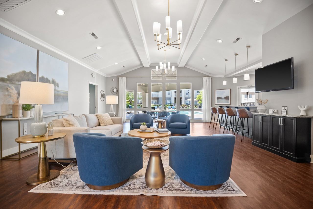 Mayfaire - Photo 2 of 34