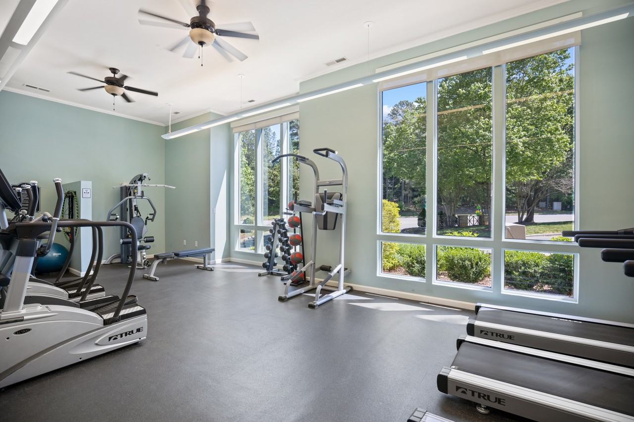 Mayfaire - Photo 6 of 34