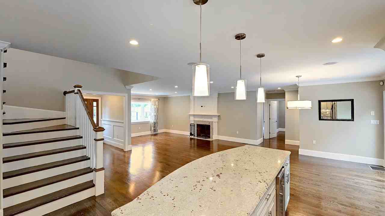 78 Nahanton Avenue - Photo 3 of 29
