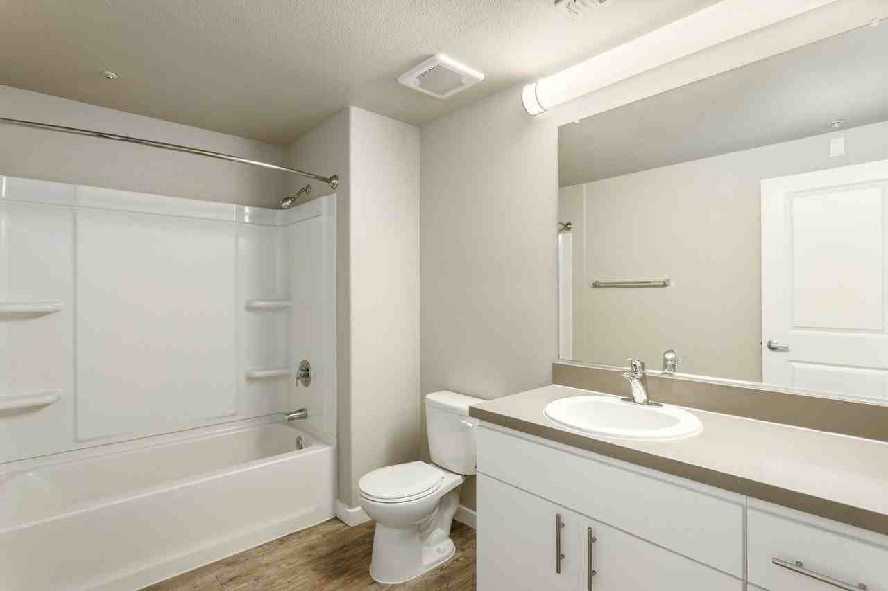 The Landing at College Square - Photo 7 of 24