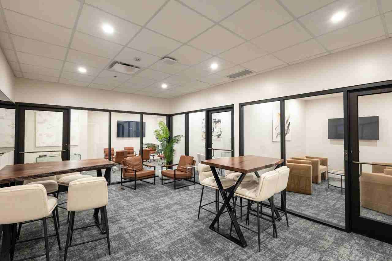 The Hiatus - Photo 3 of 50