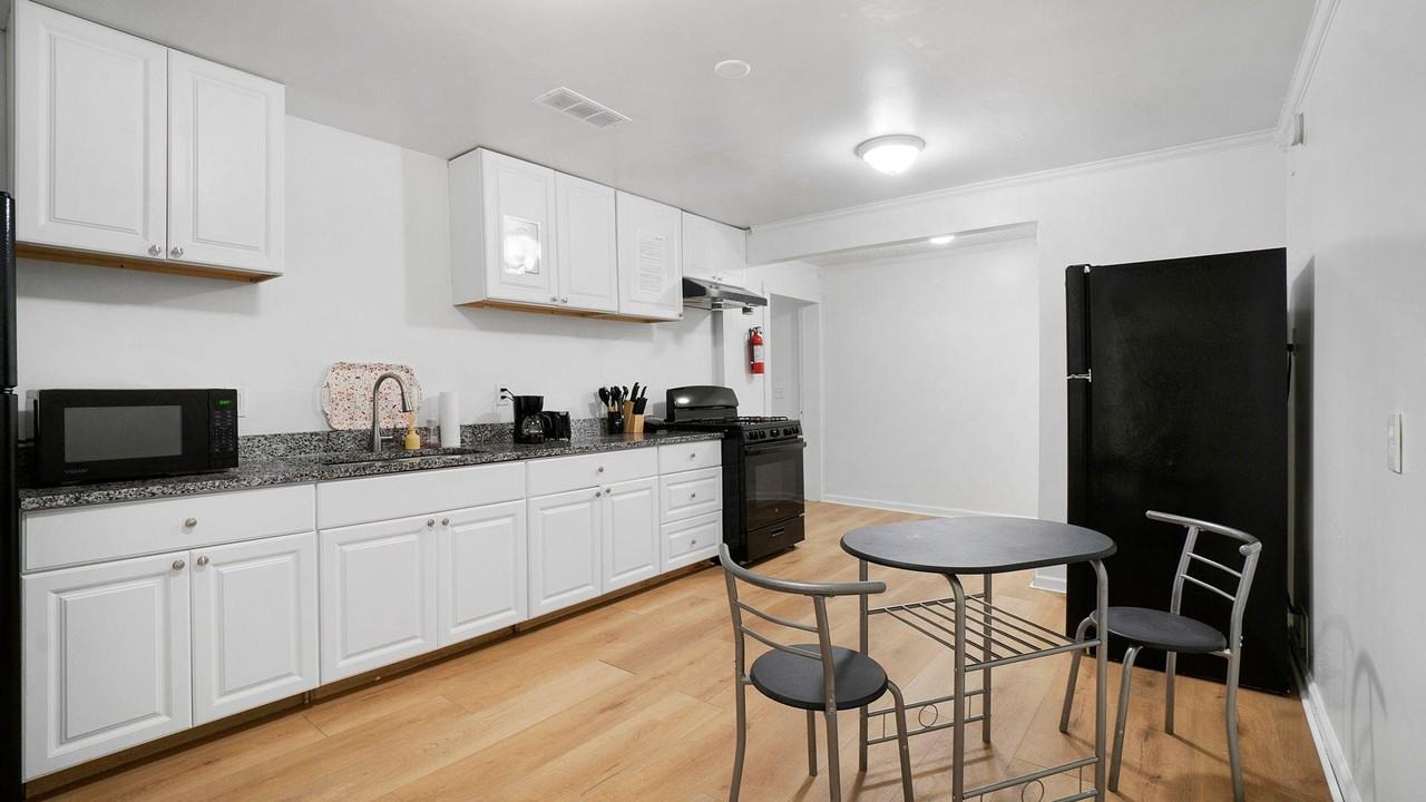 Bartlett Rd - Photo 3 of 10