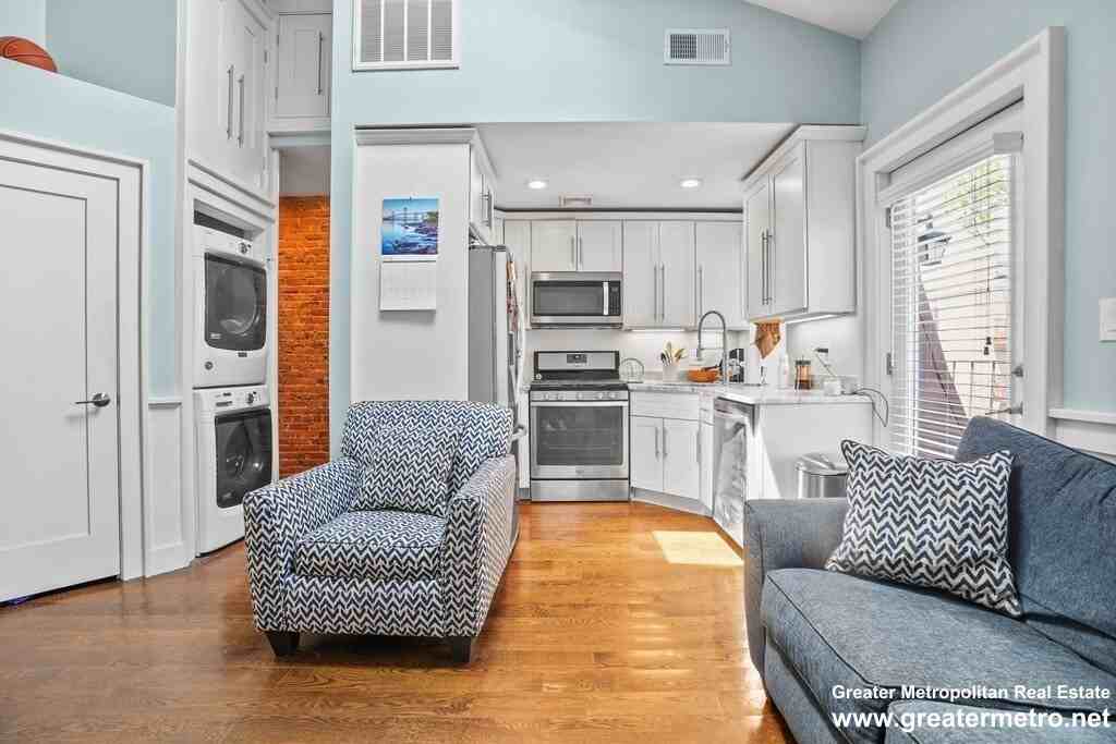 130 M St #2 - Photo 2 of 9