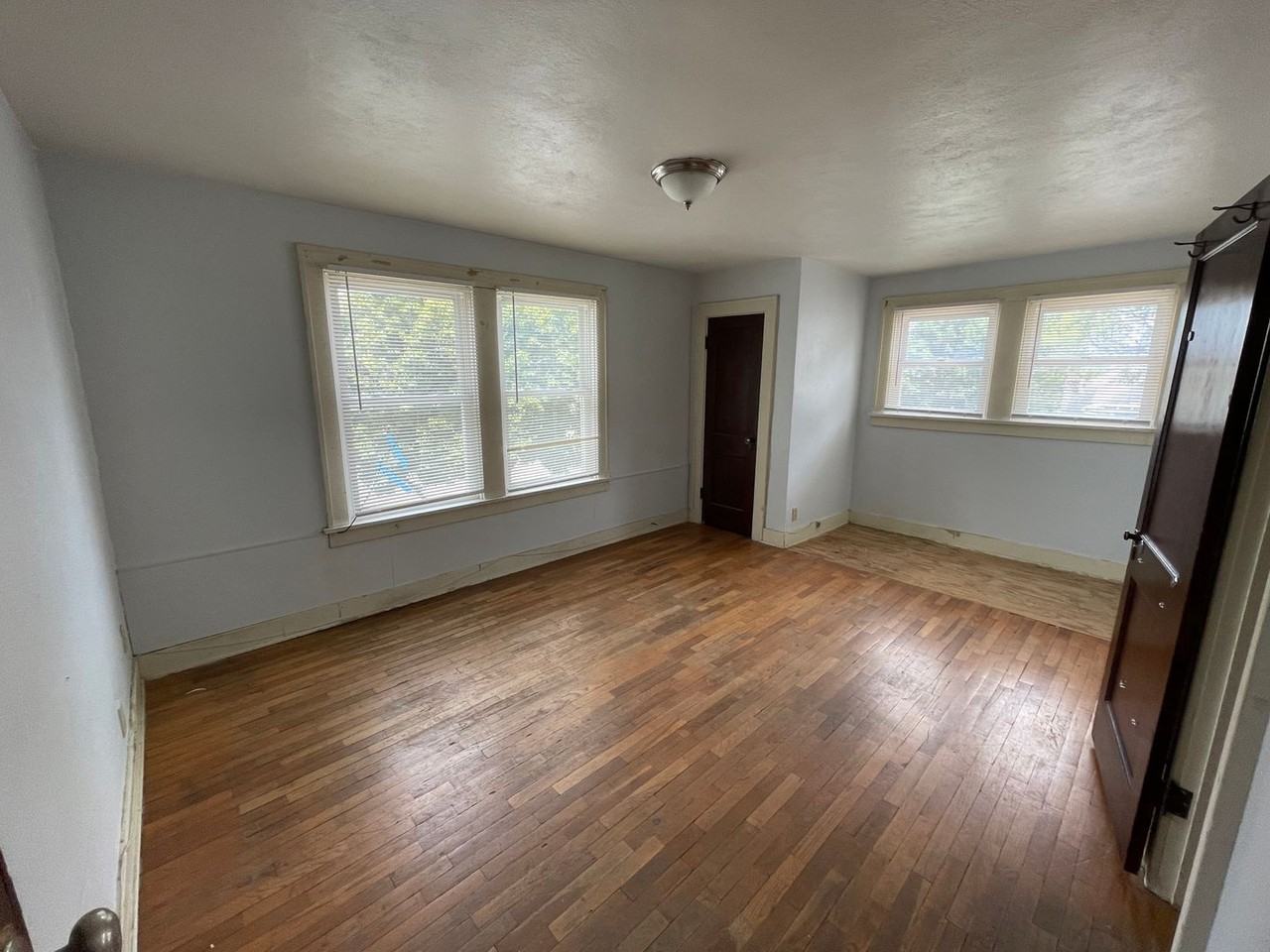 1821 Anderson Ave - Photo 3 of 14