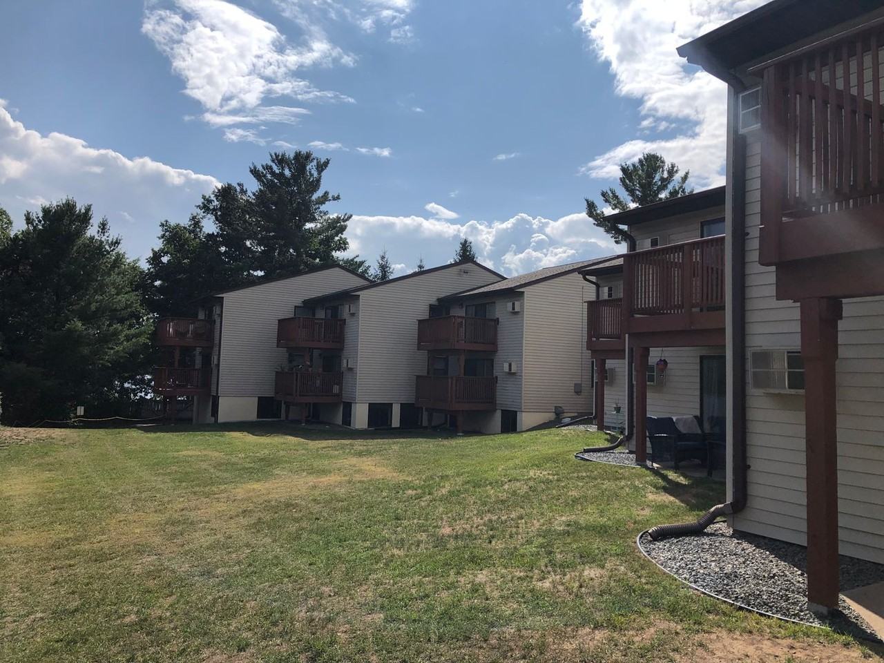 Edge - Photo 4 of 11