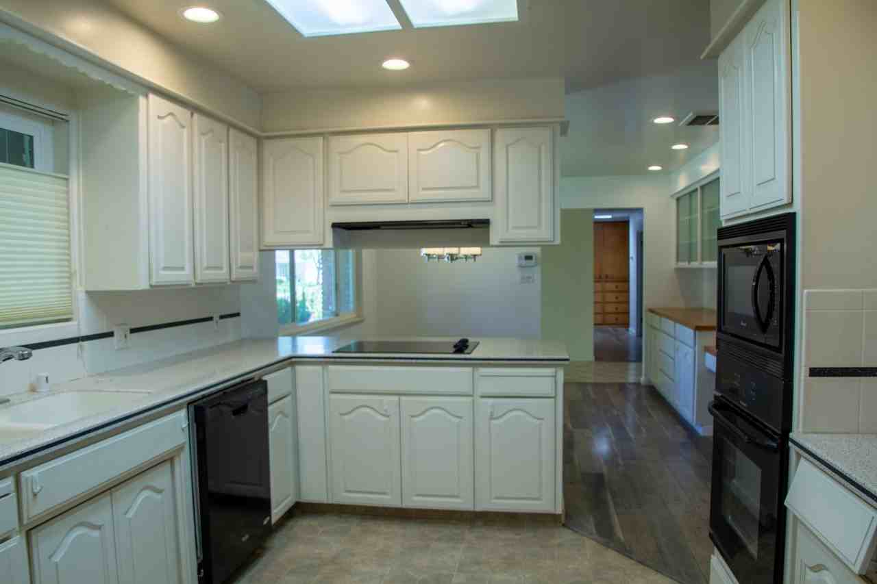 3108 Mason Way - Photo 3 of 37