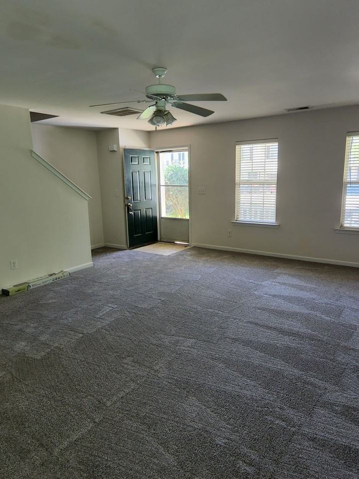 6824 Jamison Ln - Photo 2 of 11