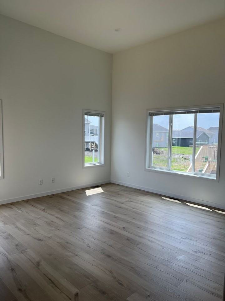 6722 71st Ave S - Photo 6 of 15