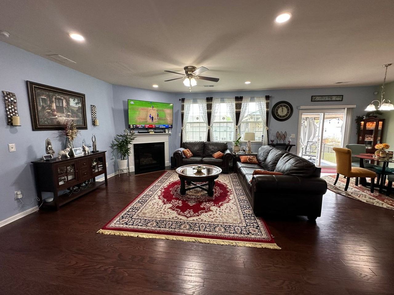 137 Sequoia St - Photo 4 of 21