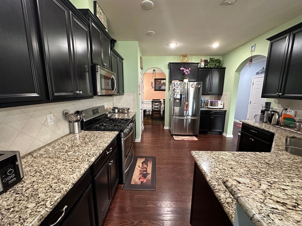 137 Sequoia St - Photo 6 of 21