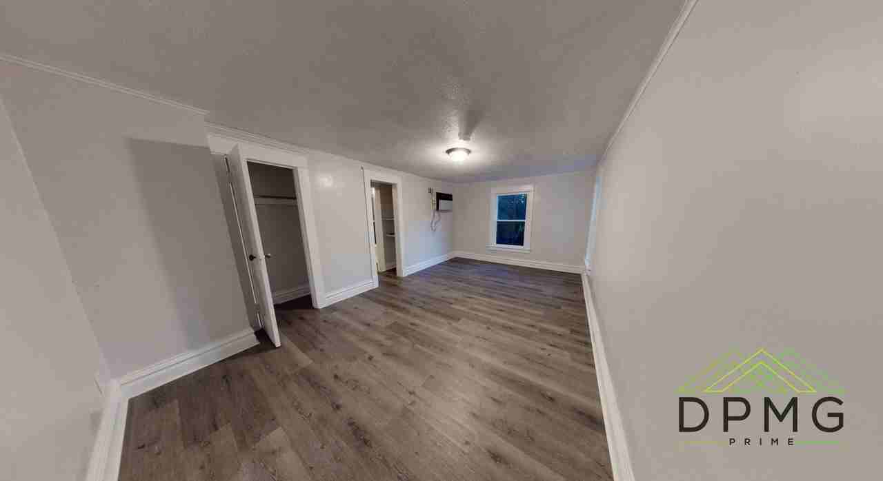 214 214 East Elm - 4 #4 - Photo 5 of 14