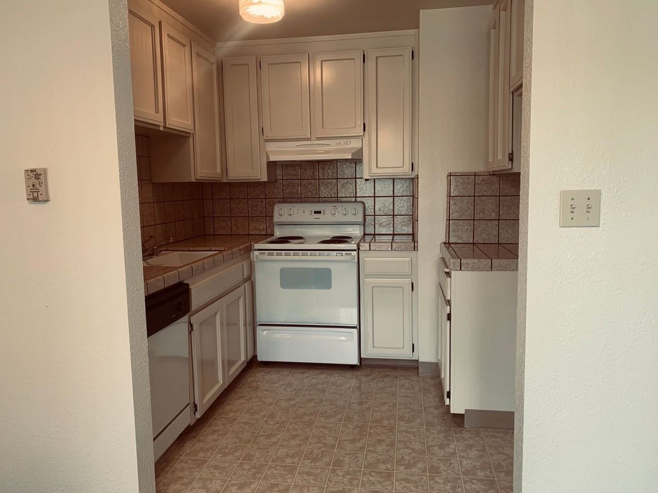 1002p-979-6804 N. Half Moon Drive -JP/NB - Photo 3 of 8