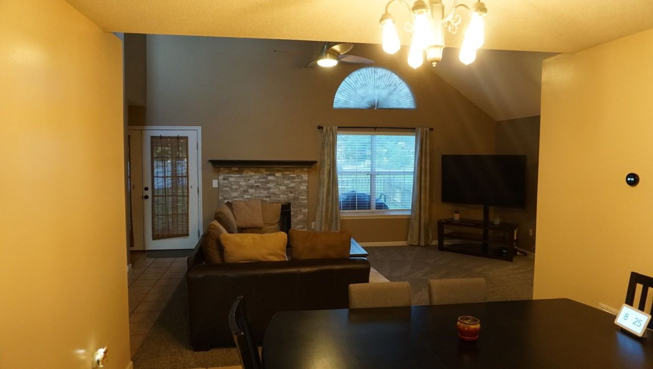 2602 Carmon Dr - Photo 5 of 34