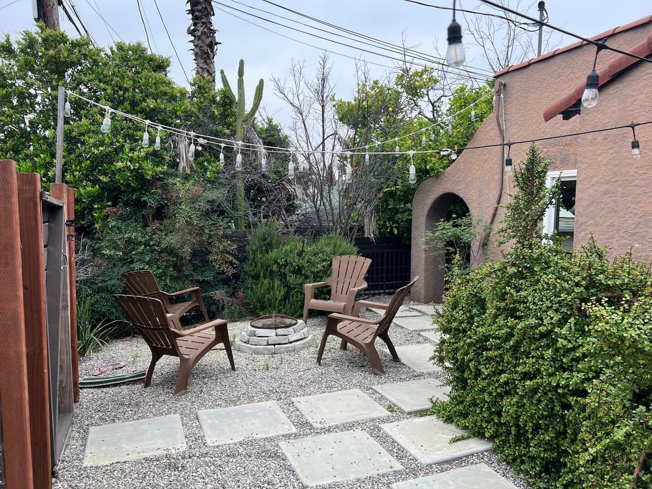 1811 Lucretia Ave - Photo 3 of 31