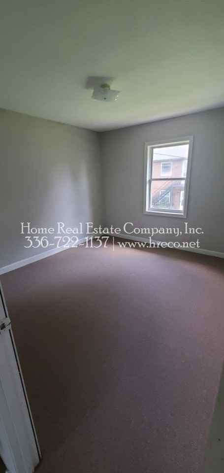 617 W 23rd St #D - Photo 4 of 6