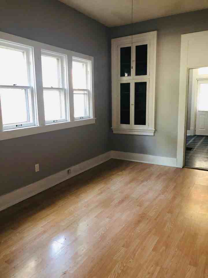 703 North St - Photo 3 of 5