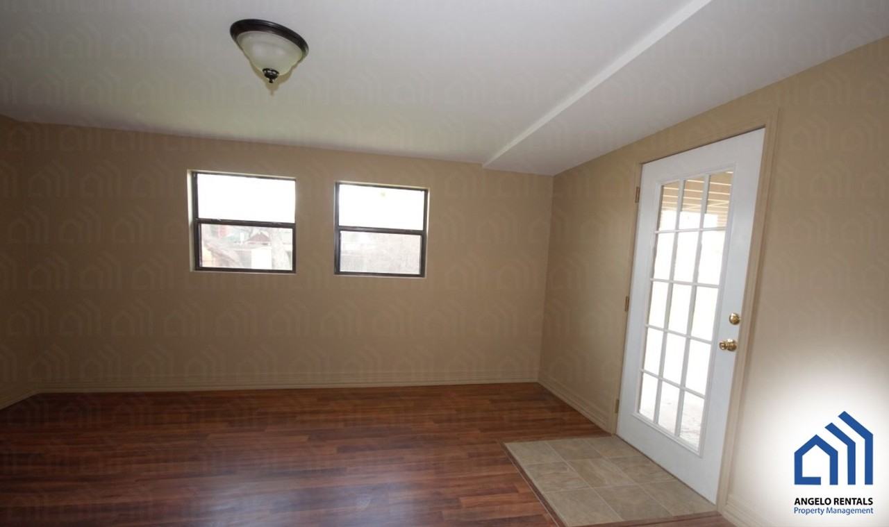 3226 Woodland Cir - Photo 2 of 18