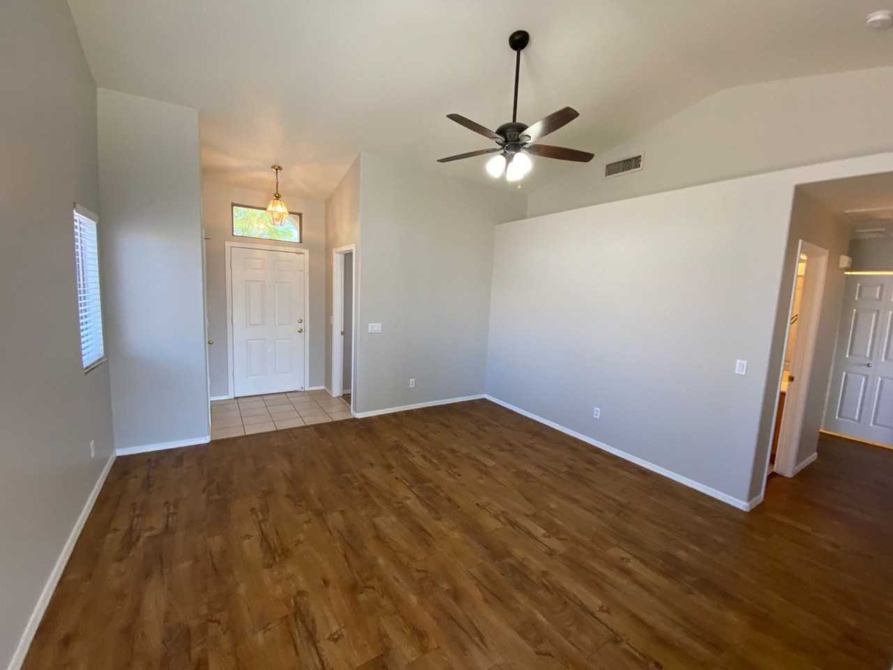 30351 N Maple Chase Dr - Photo 5 of 27