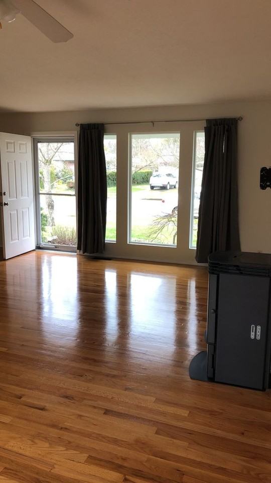 1445 Nw 11th St - Photo 4 of 28