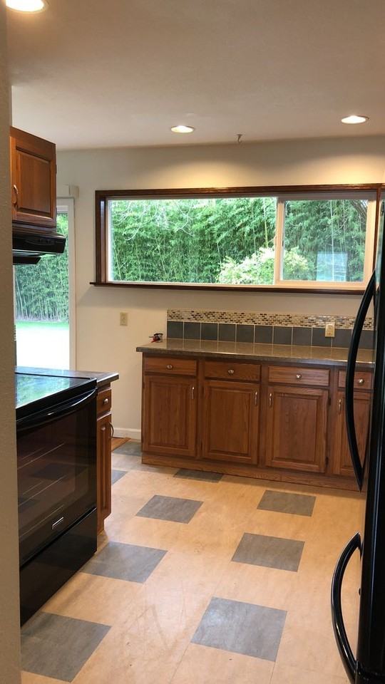 1445 Nw 11th St - Photo 6 of 28