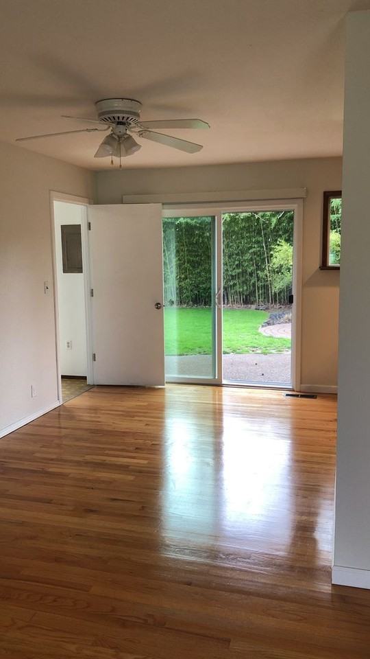 1445 Nw 11th St - Photo 7 of 28