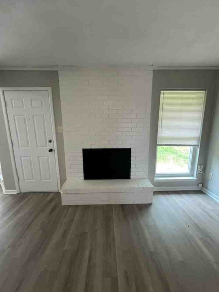 1017 Ruswood Dr - Photo 2 of 15