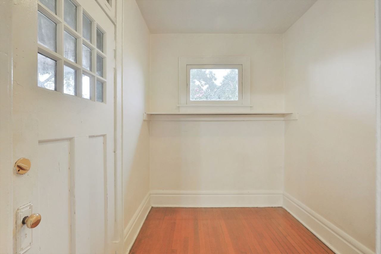 268 E 13th Ave - Photo 5 of 24