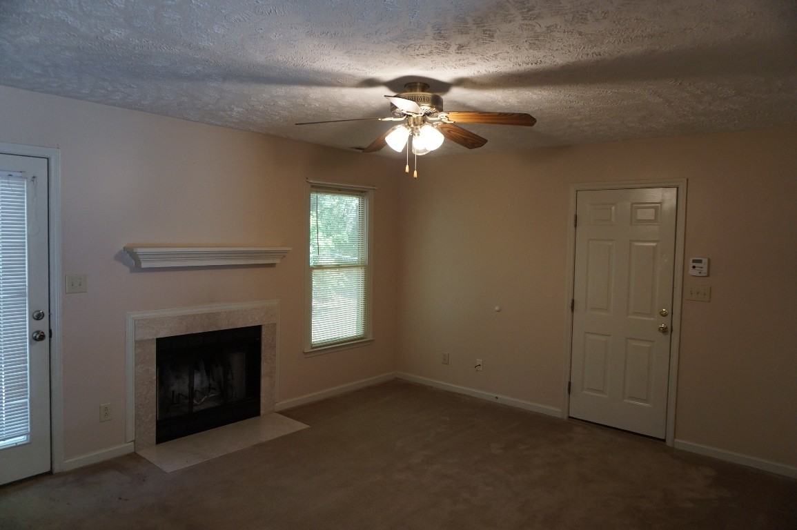2808 Rosemeade Dr - Photo 2 of 12