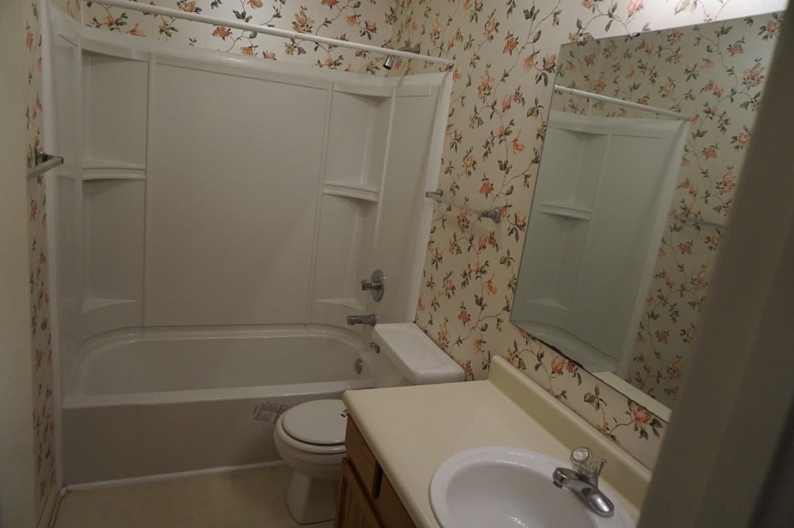 2808 Rosemeade Dr - Photo 5 of 12