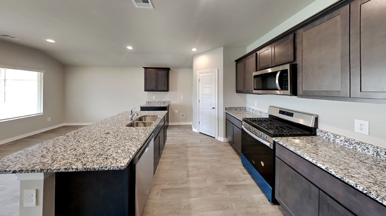 4301 Moonlight Rd - Photo 6 of 18