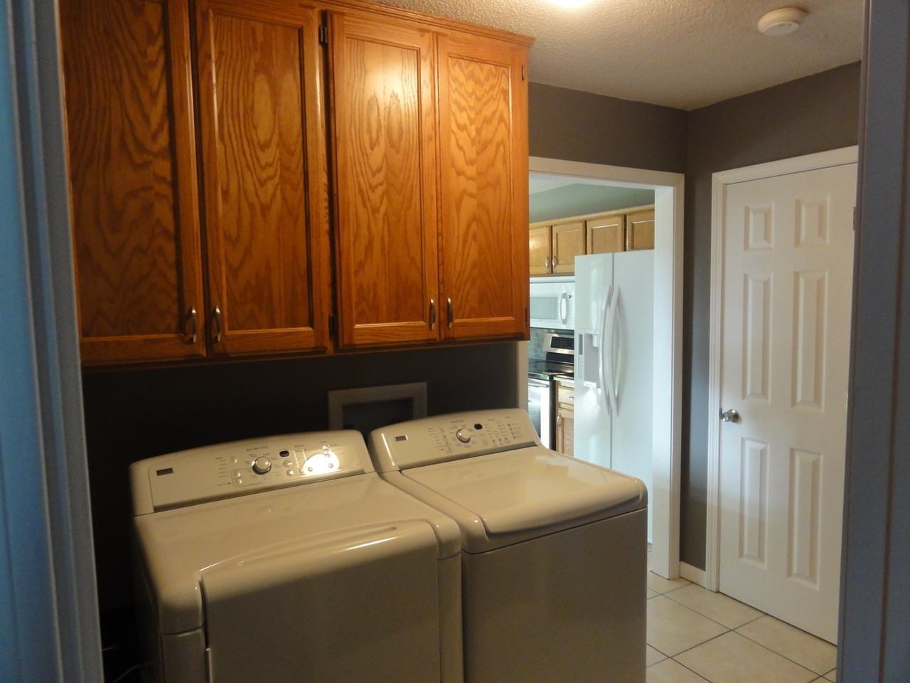 709 Wheatland Dr - Photo 6 of 17