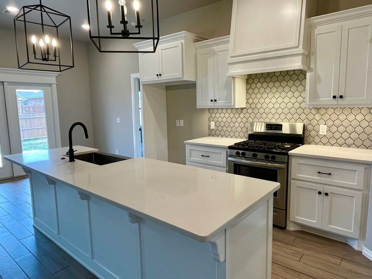 8012 Nw 161st Ter - Photo 3 of 21
