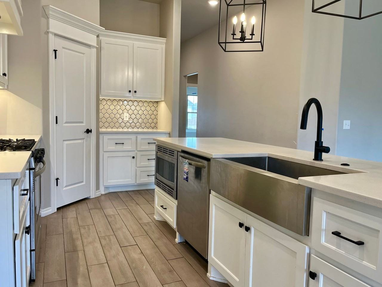 8012 Nw 161st Ter - Photo 5 of 21