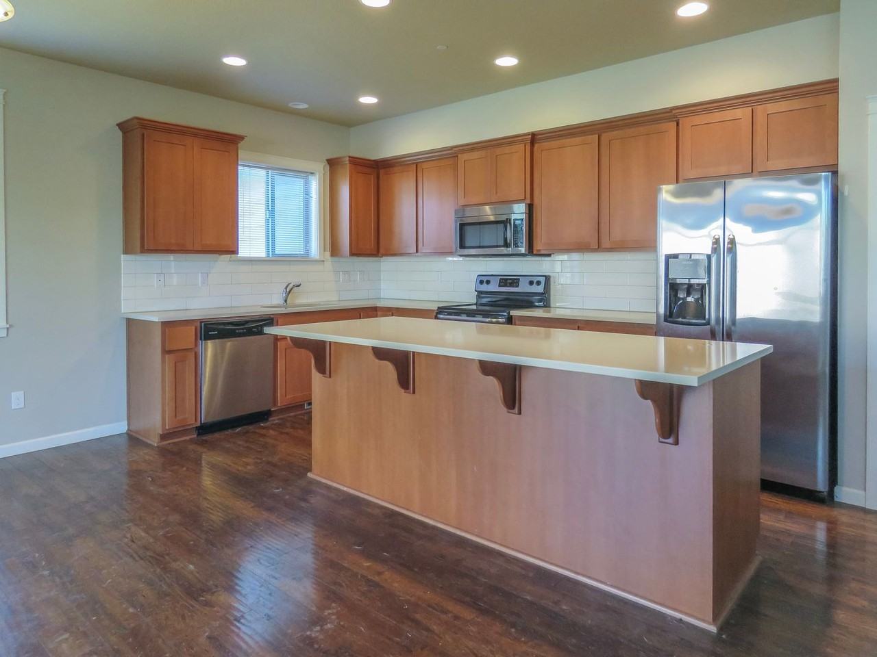 709 E Garfield St - Photo 7 of 25