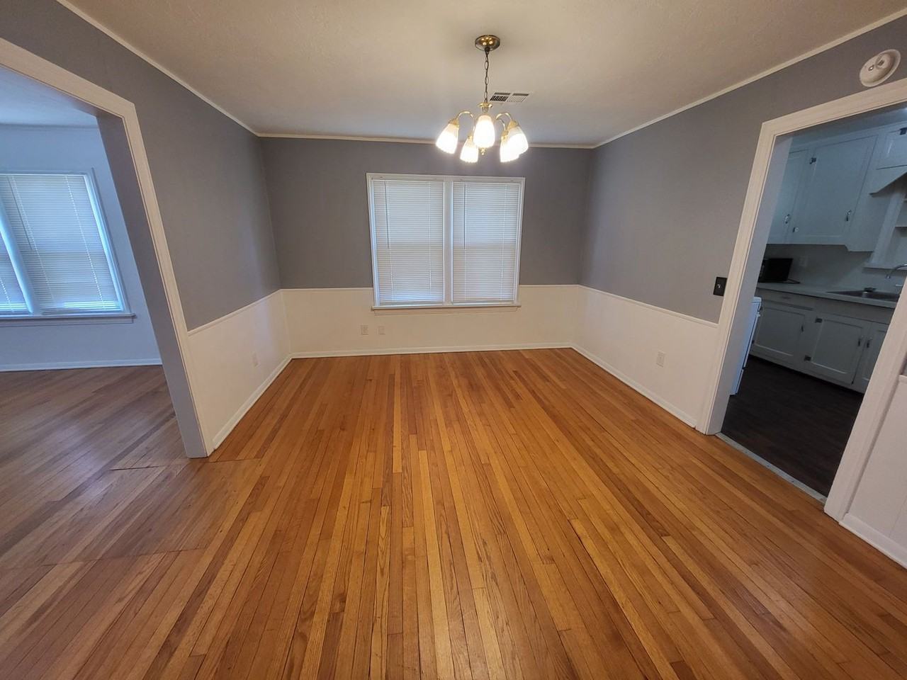 528 North Boulevard Street - Photo 6 of 17