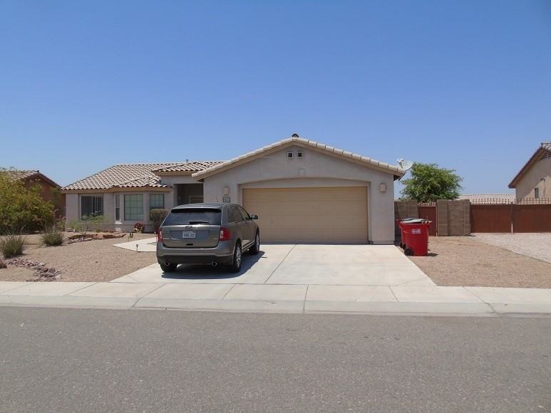 11760 E 28th Pl - Photo 2 of 26