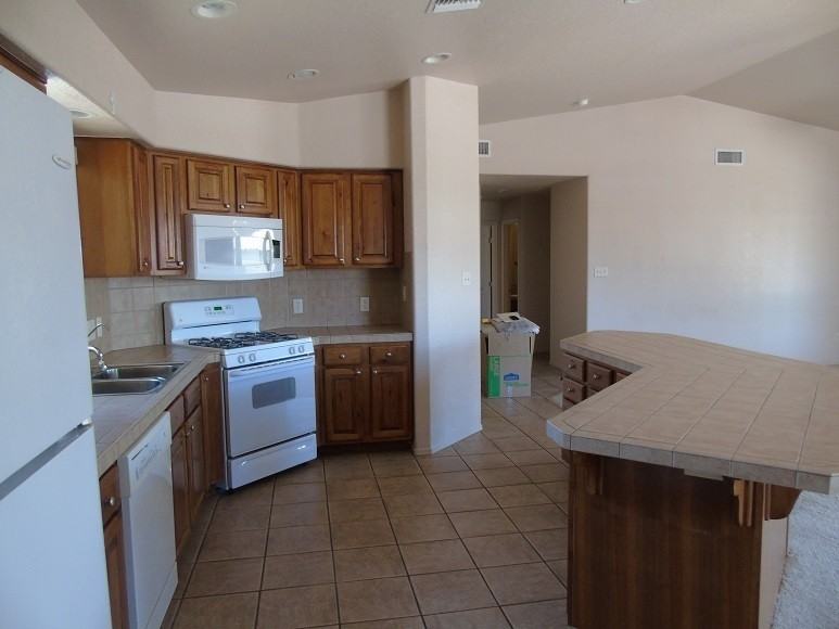 11760 E 28th Pl - Photo 3 of 26