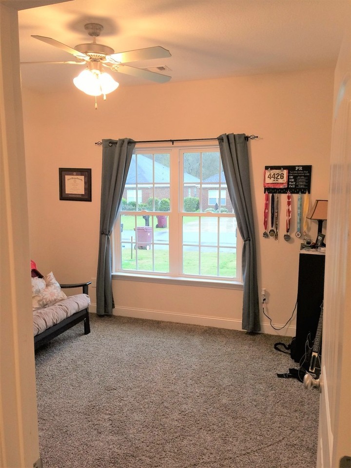 112 Ledbury Cv - Photo 5 of 15