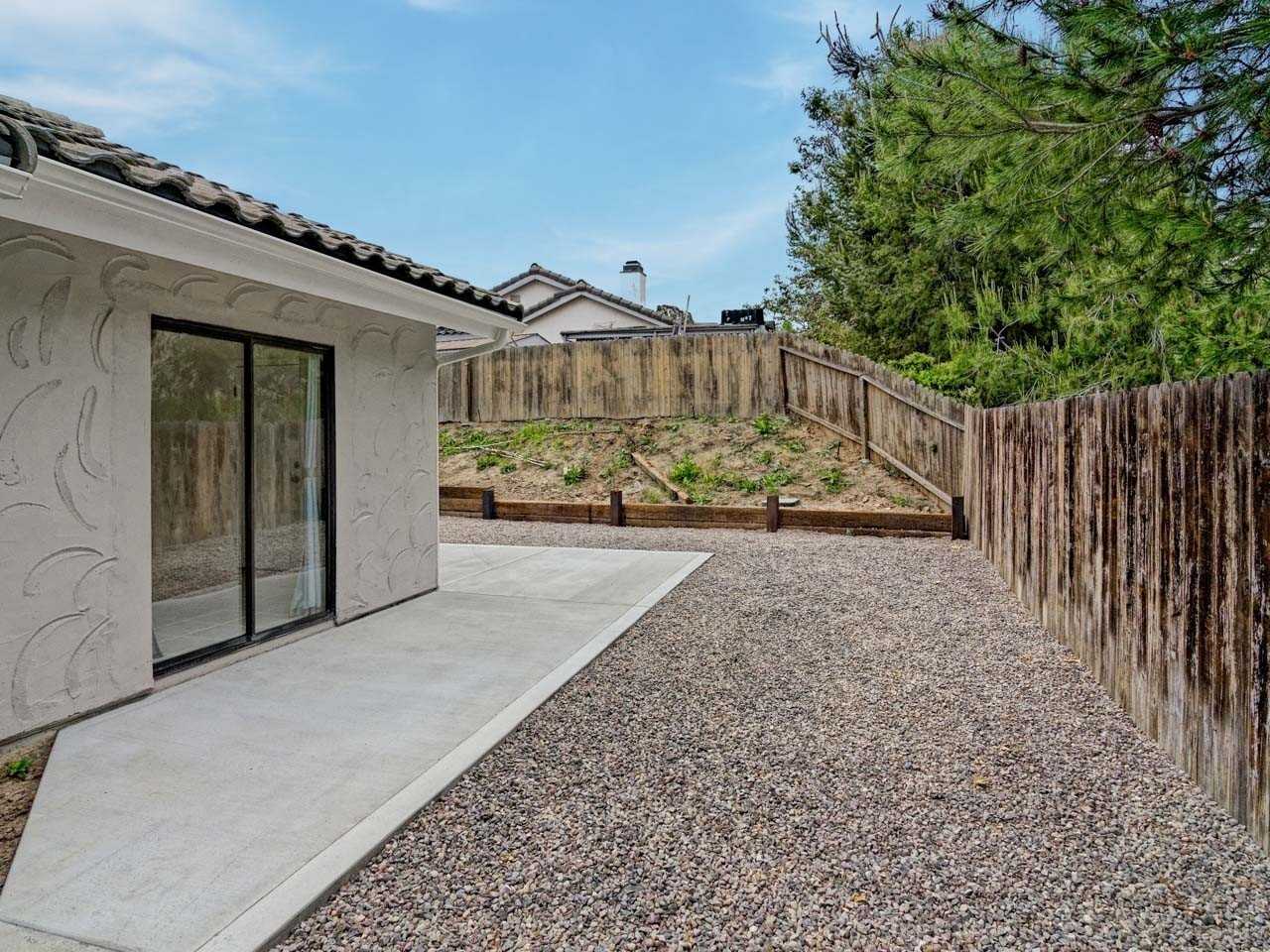 211 Via Pelicano - Photo 4 of 24