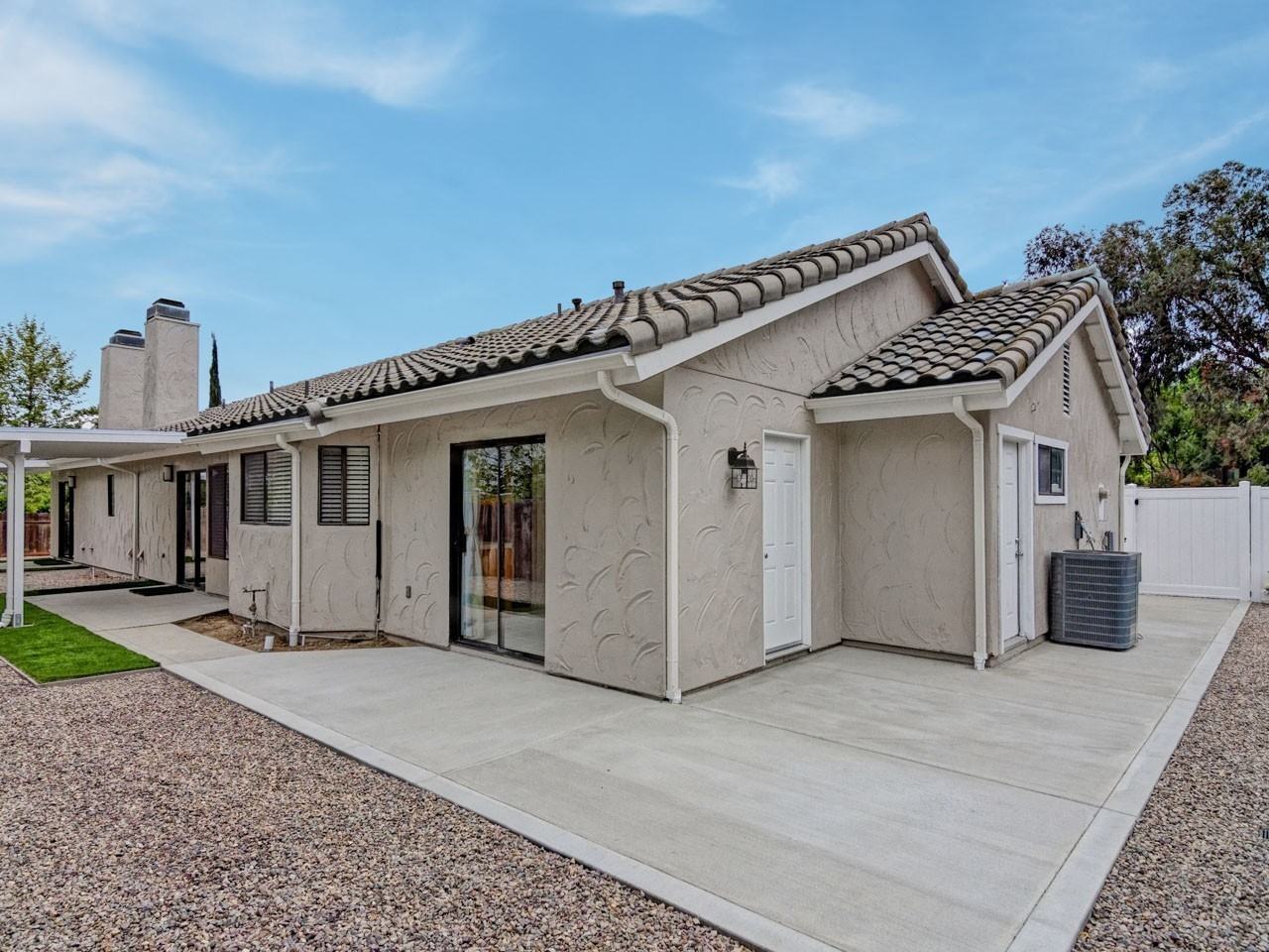 211 Via Pelicano - Photo 5 of 24