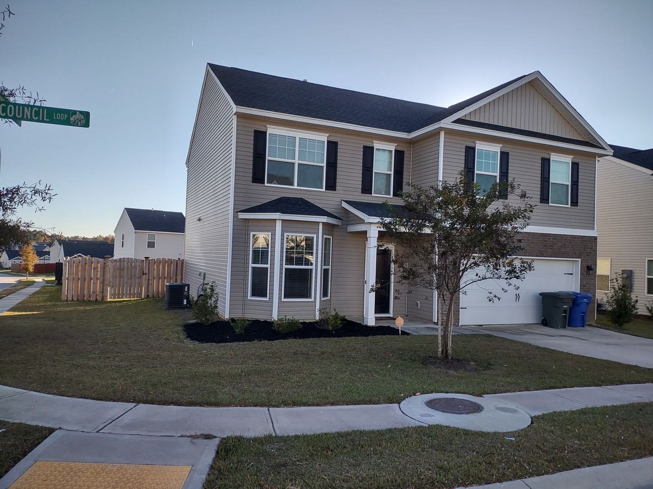 440 Council Loop - Photo 2 of 36