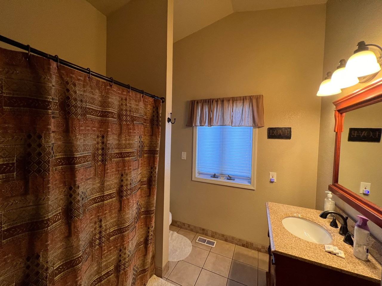 4154 East Broken Rock Loop - Photo 7 of 13