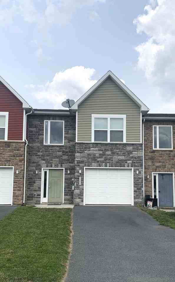 212 Merriweather Dr - Photo 2 of 45