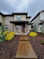 featured image of 1668 Se Barberry Ave