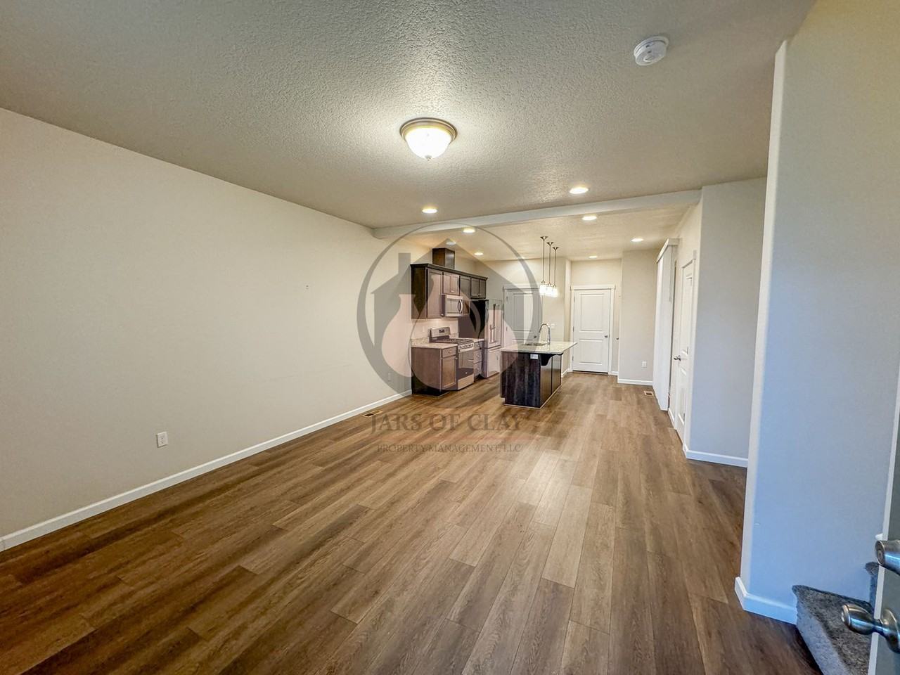 1668 Se Barberry Ave - Photo 3 of 20