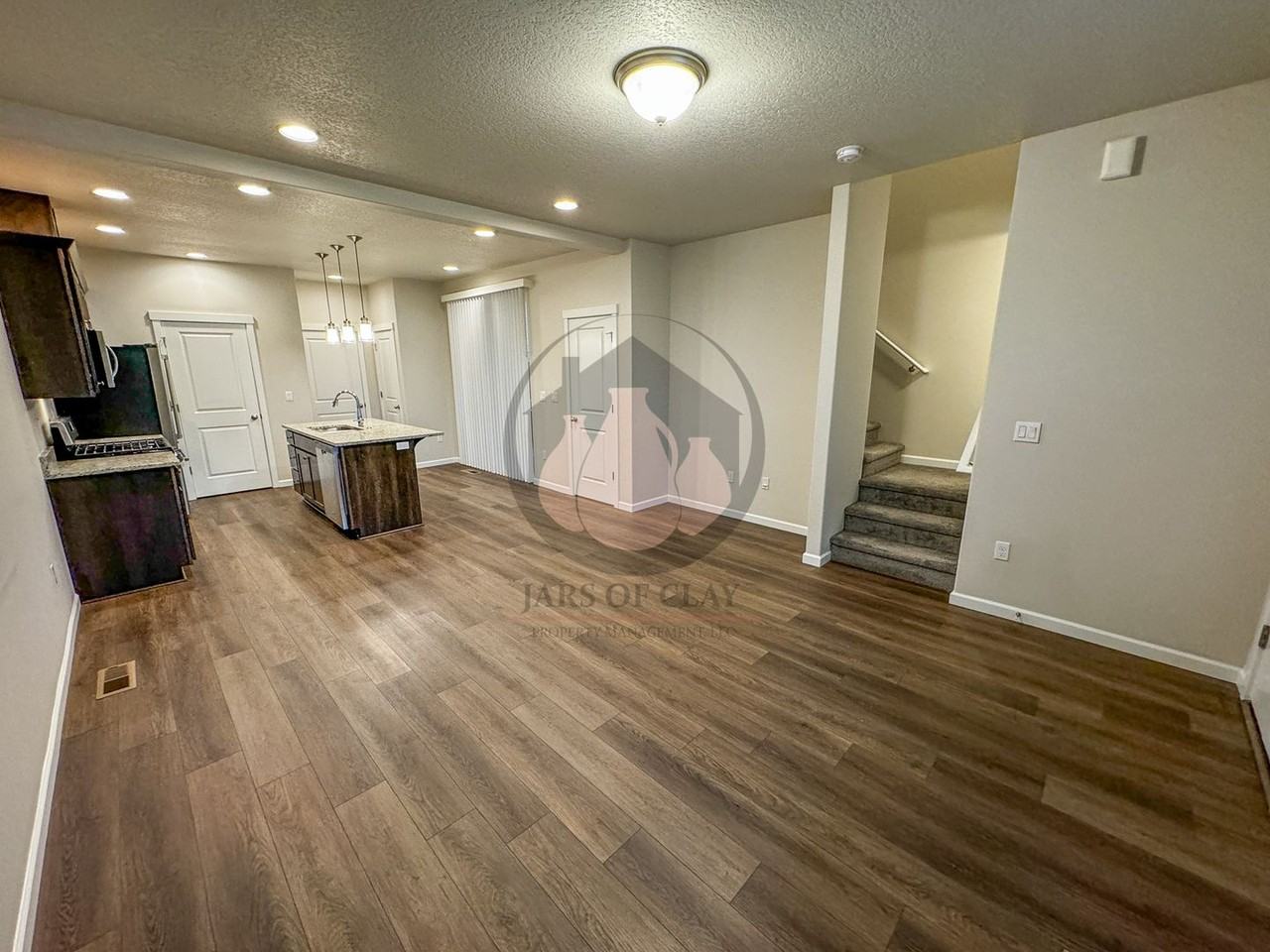 1668 Se Barberry Ave - Photo 4 of 20