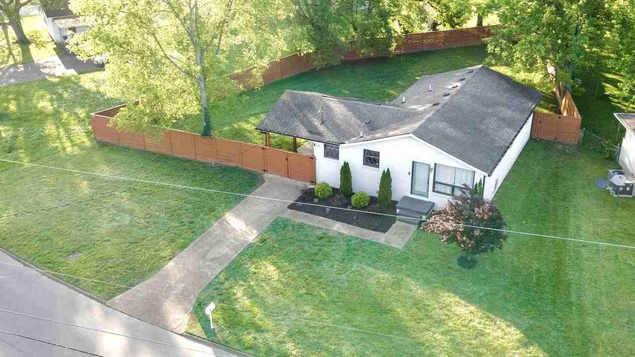 3205 Crislynndale Dr - Photo 3 of 30
