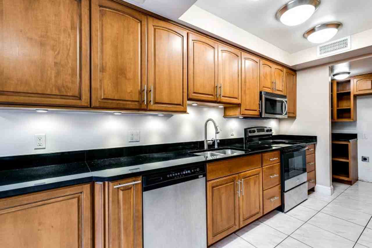 6691 Sw 137th Ct - Photo 3 of 26