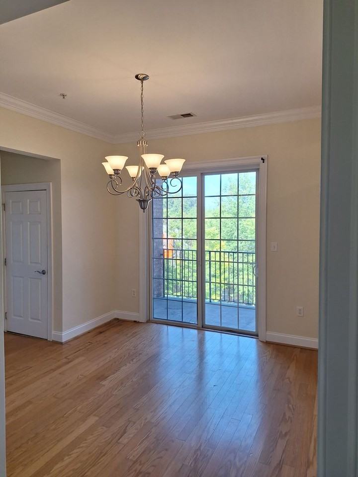 5215 Center St #201 - Photo 4 of 21