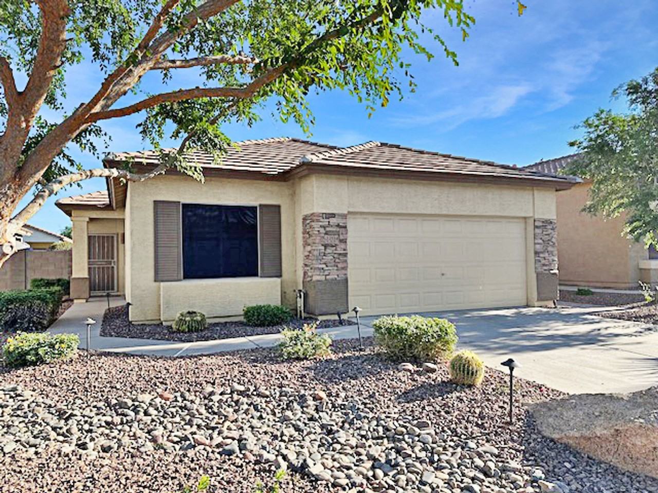 12514 W Cercado Ln - Photo 2 of 32